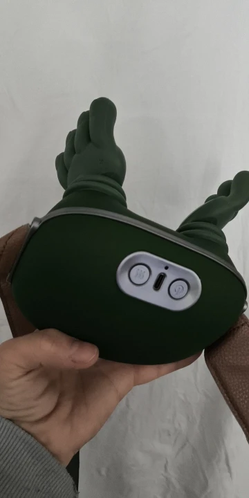 Cordless Neck & Shoulder Massager with Heat — verified customer review photo